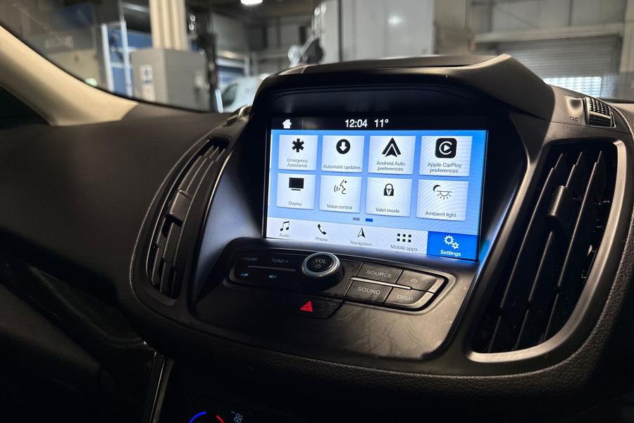 Ford KUGA Photo autoimg-b971ab833f278375401bb022346cc4c760ae17d5.jpg