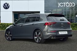 VOLKSWAGEN Golf Photo 3