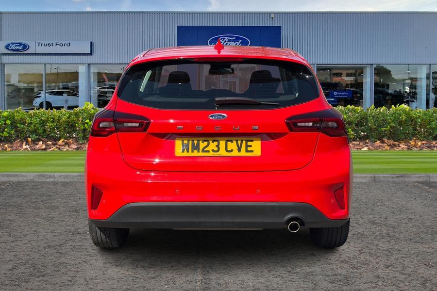 Ford FOCUS Photo autoimg-b972ce521afca73049bae25a3603c9379cd6d91b.jpg