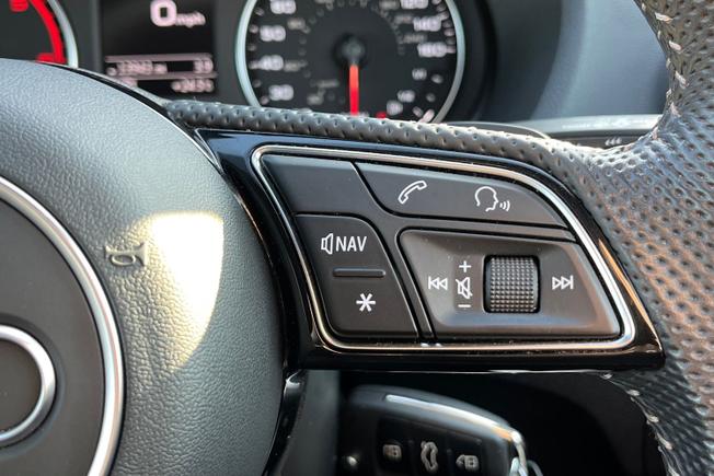Audi Q2 Photo 17