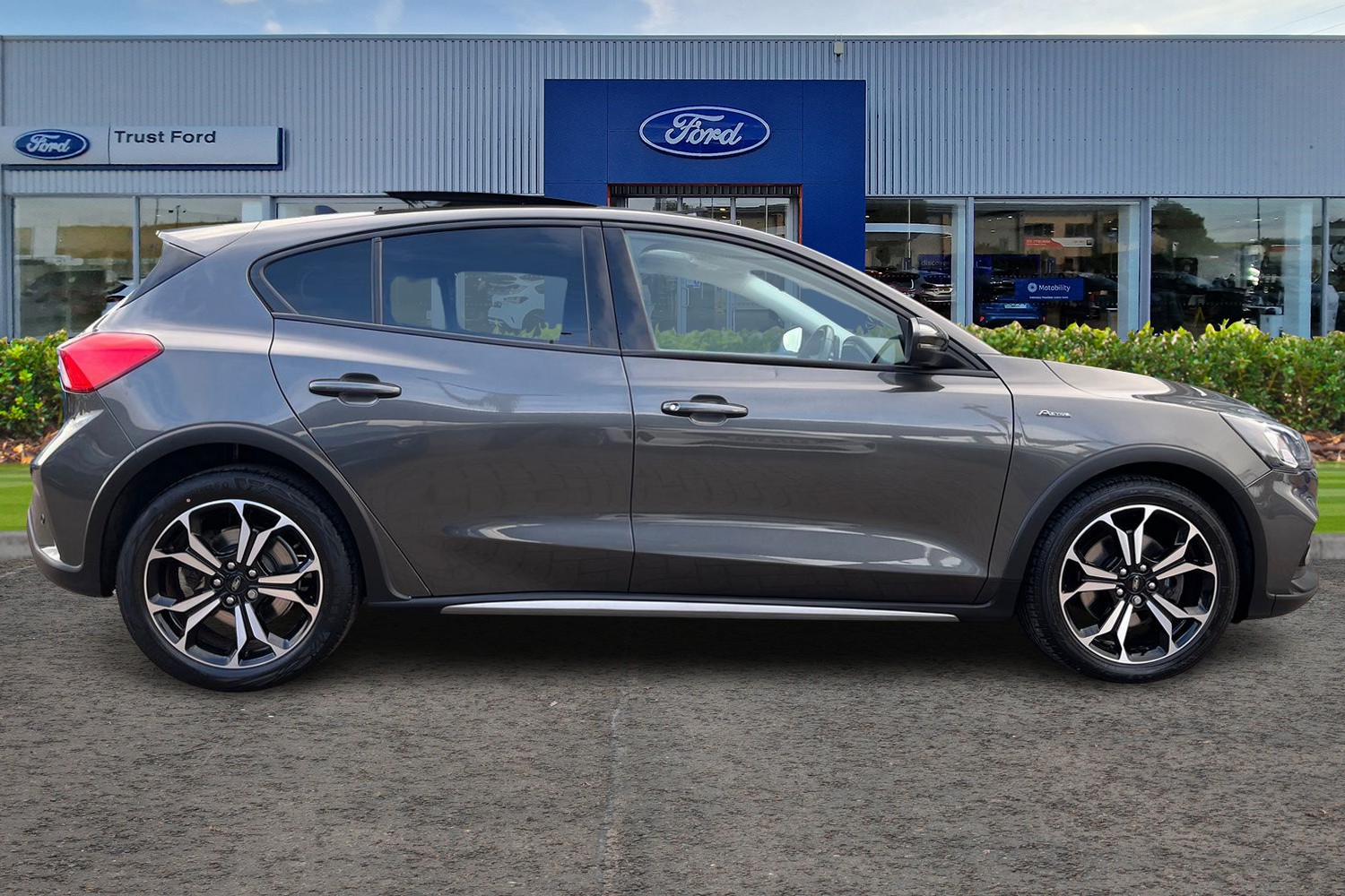 Ford FOCUS Photo 2