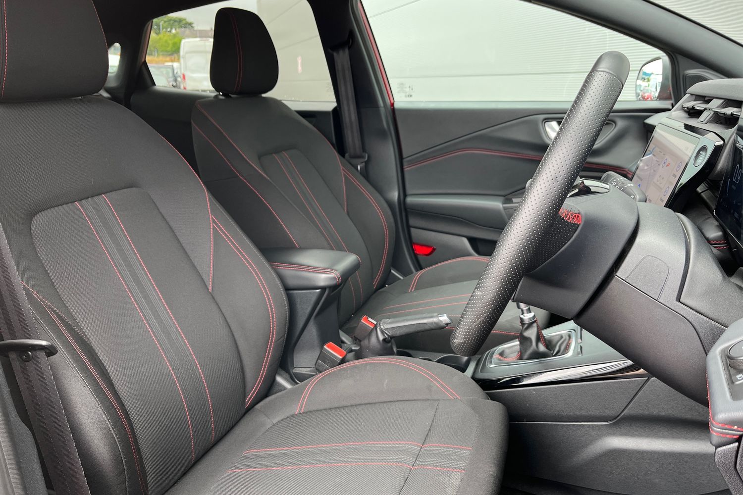 Ford PUMA Photo 16