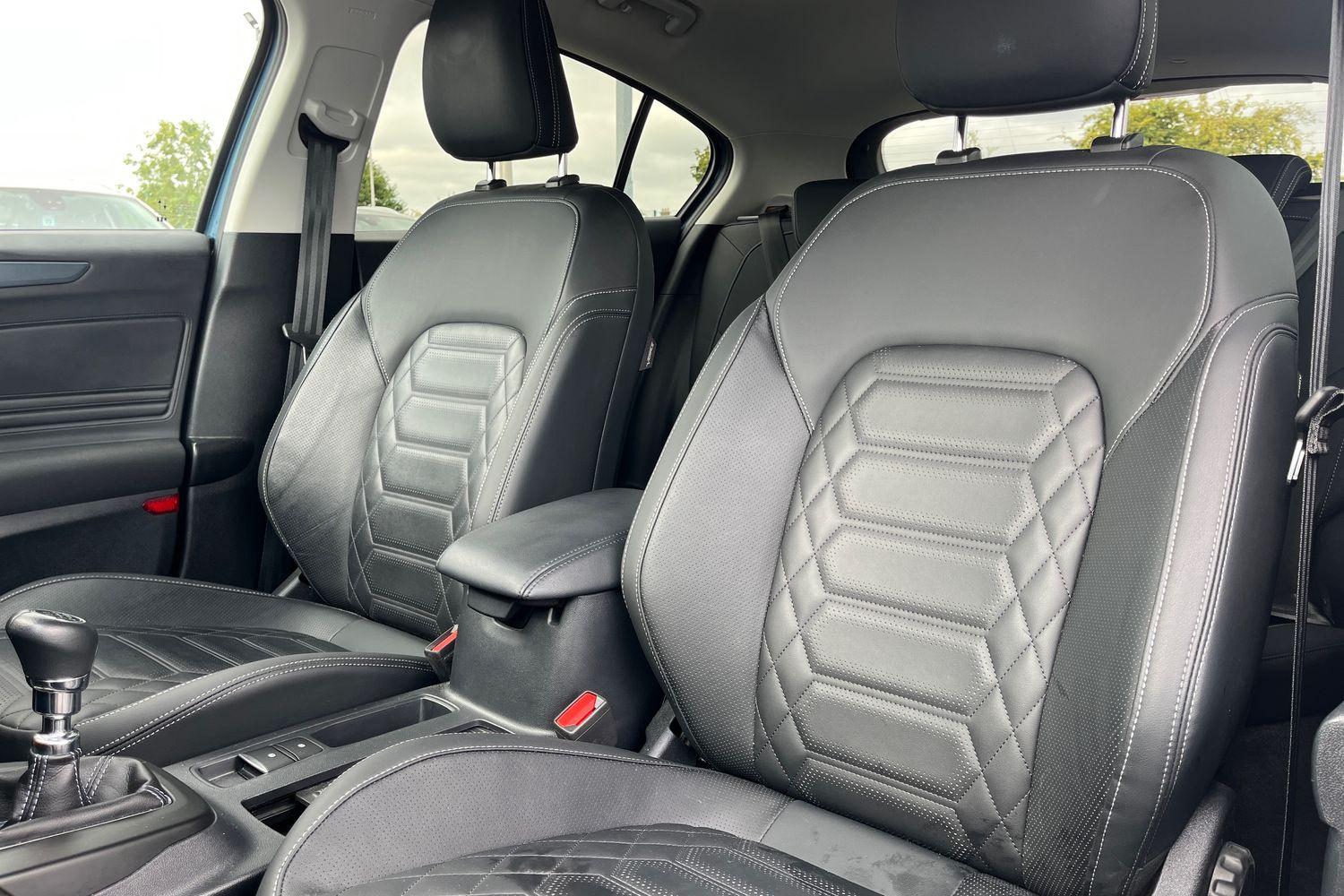 Ford FOCUS Photo 18