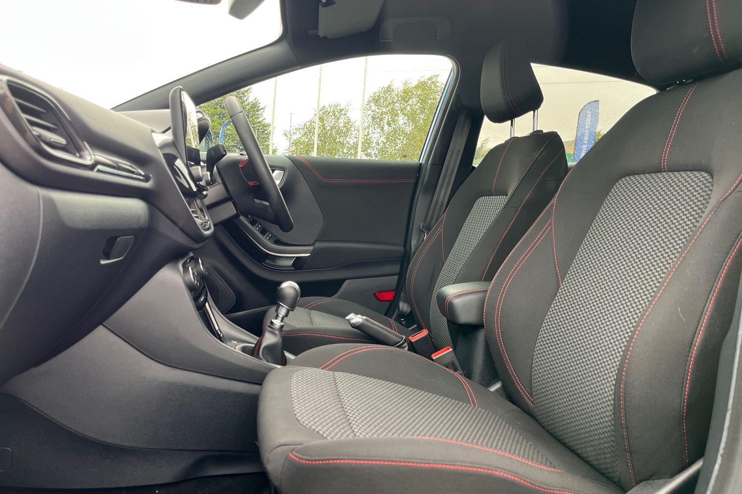 Ford PUMA Photo 18
