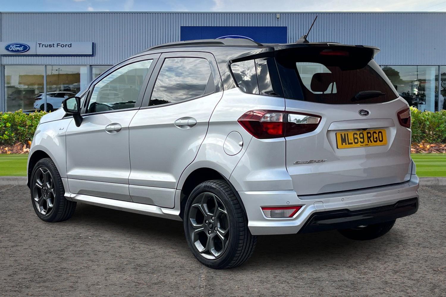 Ford ECOSPORT Photo 1