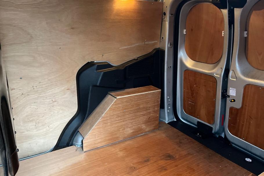 Used Ford TRANSIT COURIER LM72TWZ 4