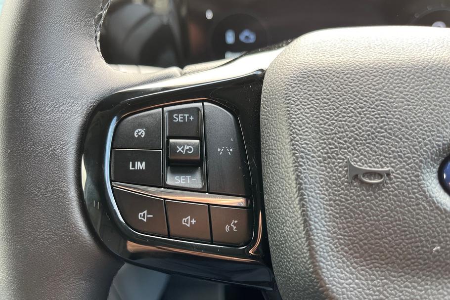 Used Ford TRANSIT CUSTOM YL26FHK 29