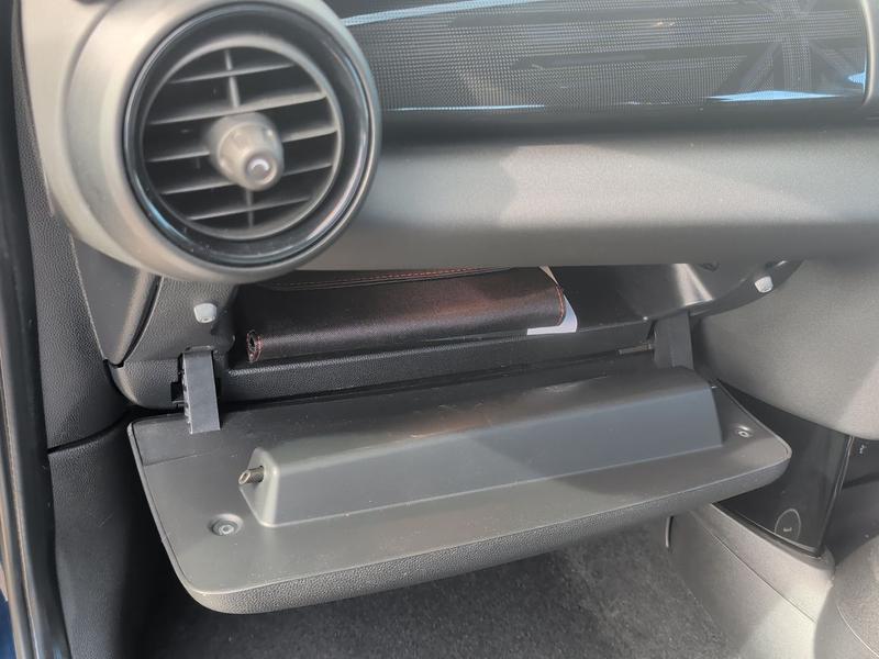 Used MINI Hatch YY68WFF 30