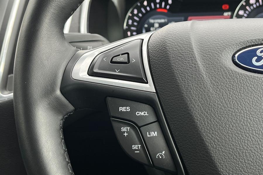 Ford S-MAX Photo autoimg-b986ab7aa10d90874bb4aa495a9faa0a4b4b6622.jpg