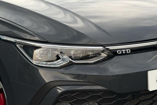 VOLKSWAGEN Golf Photo 19