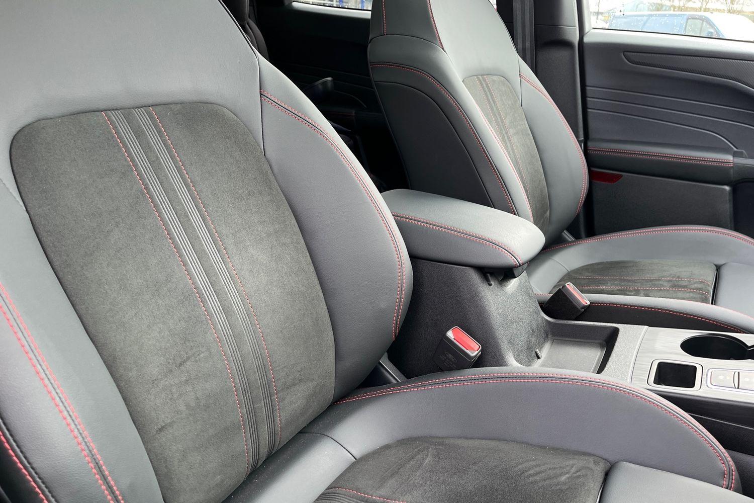 Ford Kuga Photo 16