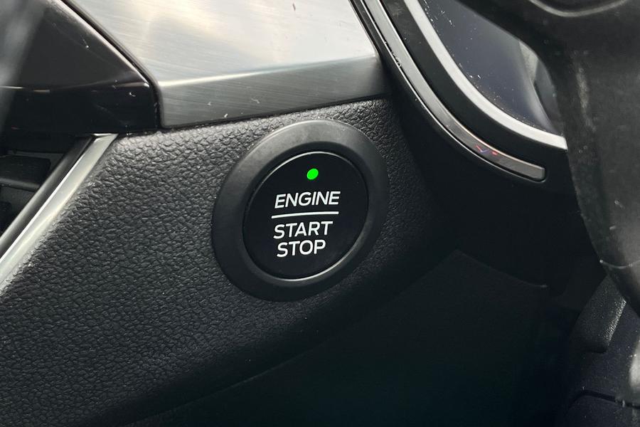 Ford Kuga Photo autoimg-b9923ba978727a7429d472b5a1850fed258a3761.jpg