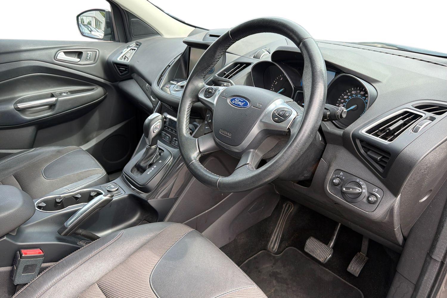 Ford KUGA Photo 8