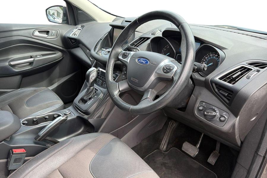 Ford KUGA Photo autoimg-b9997f8290e7d8aa0e0ed828e15b43412bc63304.jpg