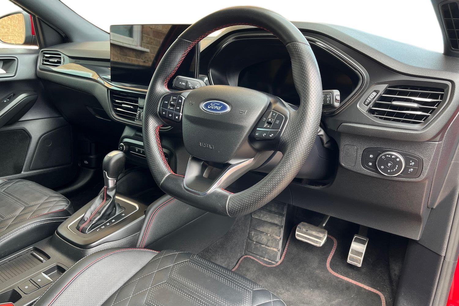 Ford FOCUS Photo 8