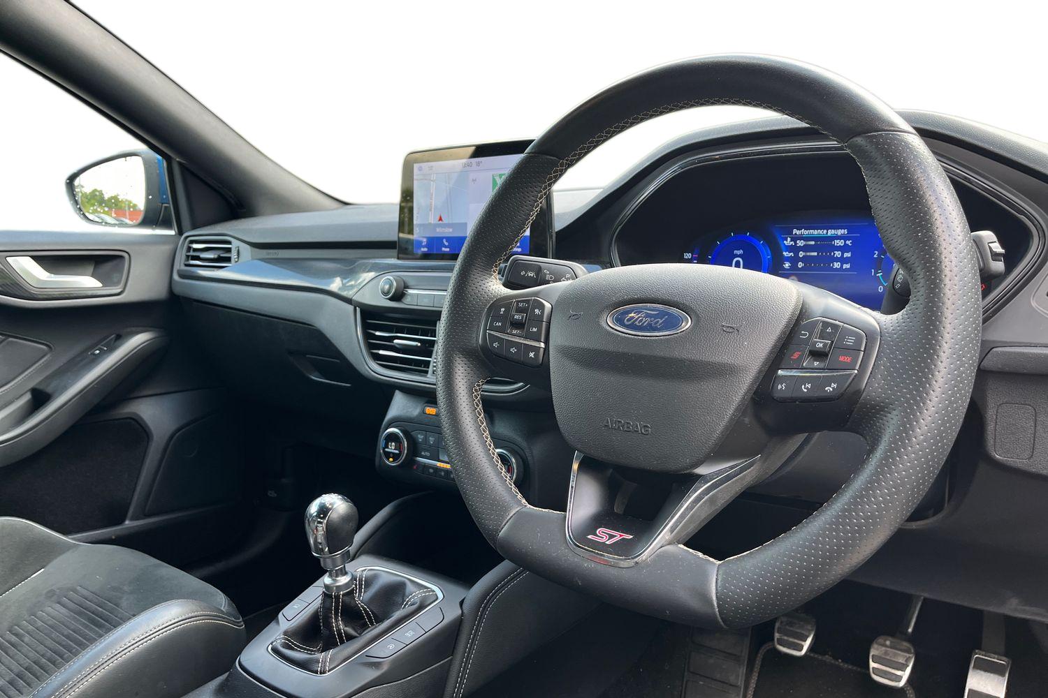 Ford Focus Photo 8
