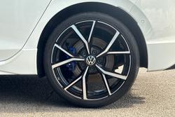 VOLKSWAGEN Golf Photo 5