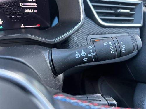 Renault CLIO Photo autoimg-b9a528860dd99c5ca21f8a14e19379aa33adc052.jpg