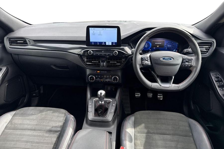 Ford KUGA Photo autoimg-b9a5558844dc1ce48f5727f2a0ff055c73b0ca9a.jpg