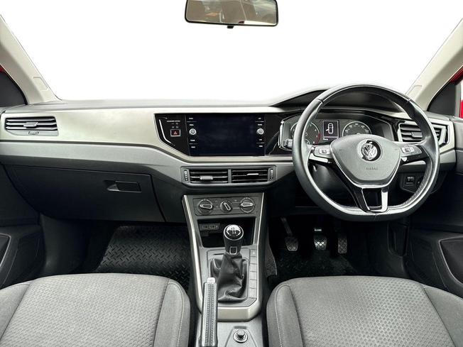 VOLKSWAGEN Polo Photo 10