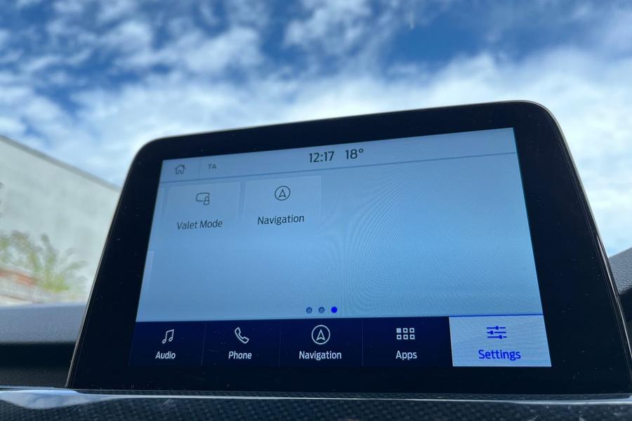 Ford KUGA Photo autoimg-b9a62905c83e472dc15b3b35ffa712a8c645d80c.jpg