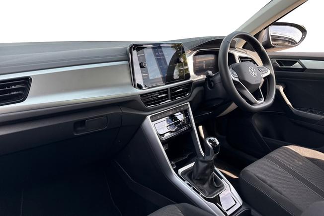 VOLKSWAGEN T-Roc Photo 2