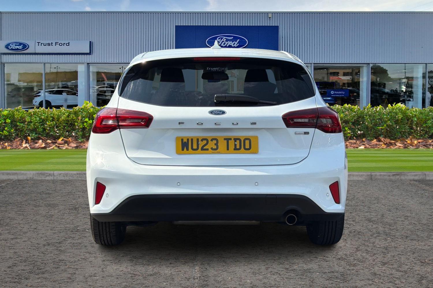 Ford Focus Photo 6
