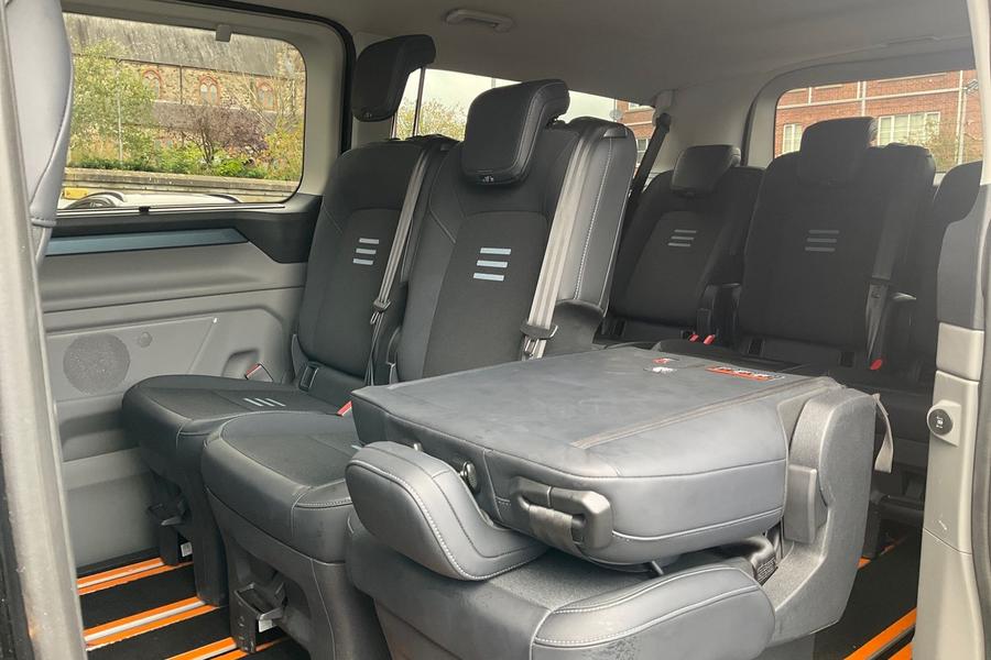 Ford Tourneo Custom Photo autoimg-b9ad703cbf51c1de49ed0e0884c04186b6660f37.jpg