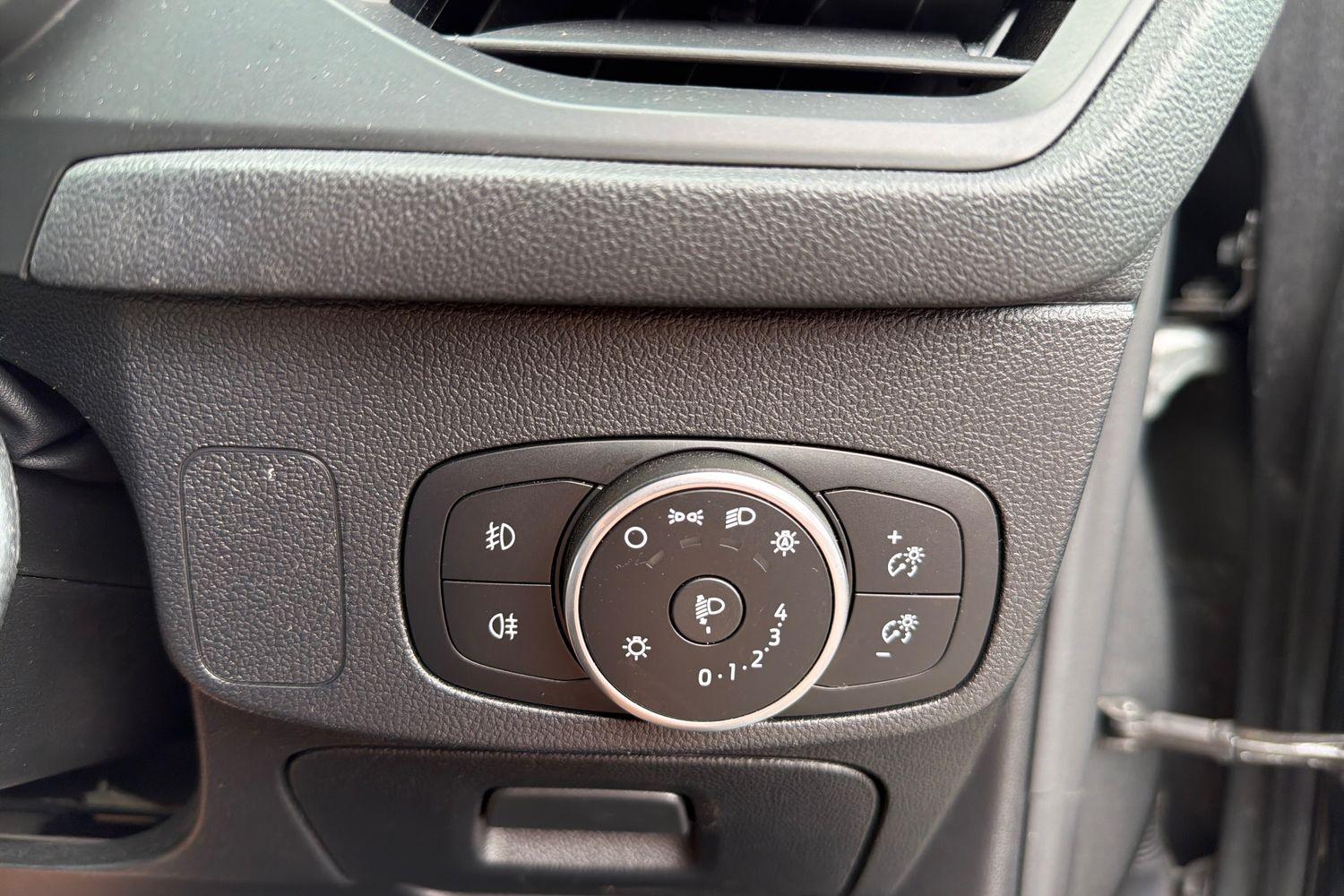 Ford FOCUS Photo 30
