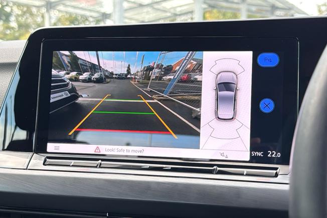 VOLKSWAGEN Golf Photo 28