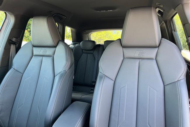 AUDI Q4 E-Tron Photo 21