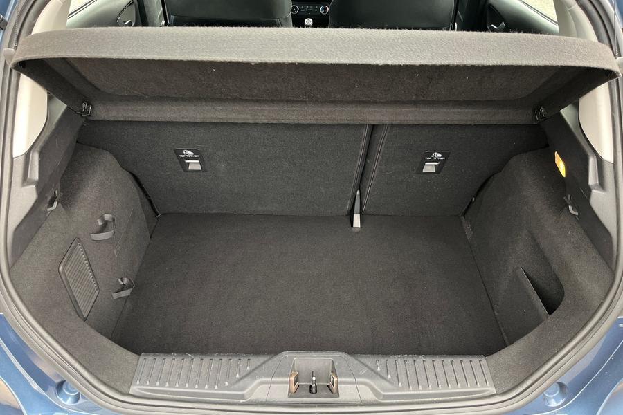 Ford FIESTA Photo autoimg-b9b826513d7f04413a81981251d41aa83539300e.jpg