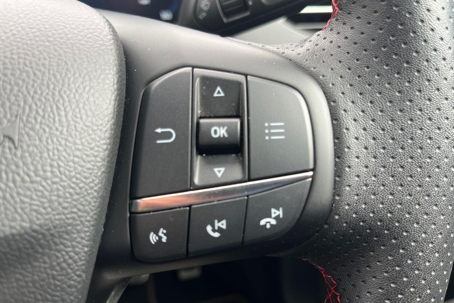 Ford FOCUS Photo 35
