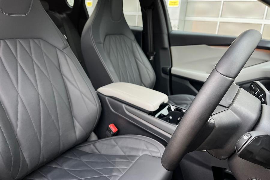 Ford Capri Photo autoimg-b9bb896bf8ebf042f76ecbf971b026c453955f78.jpg