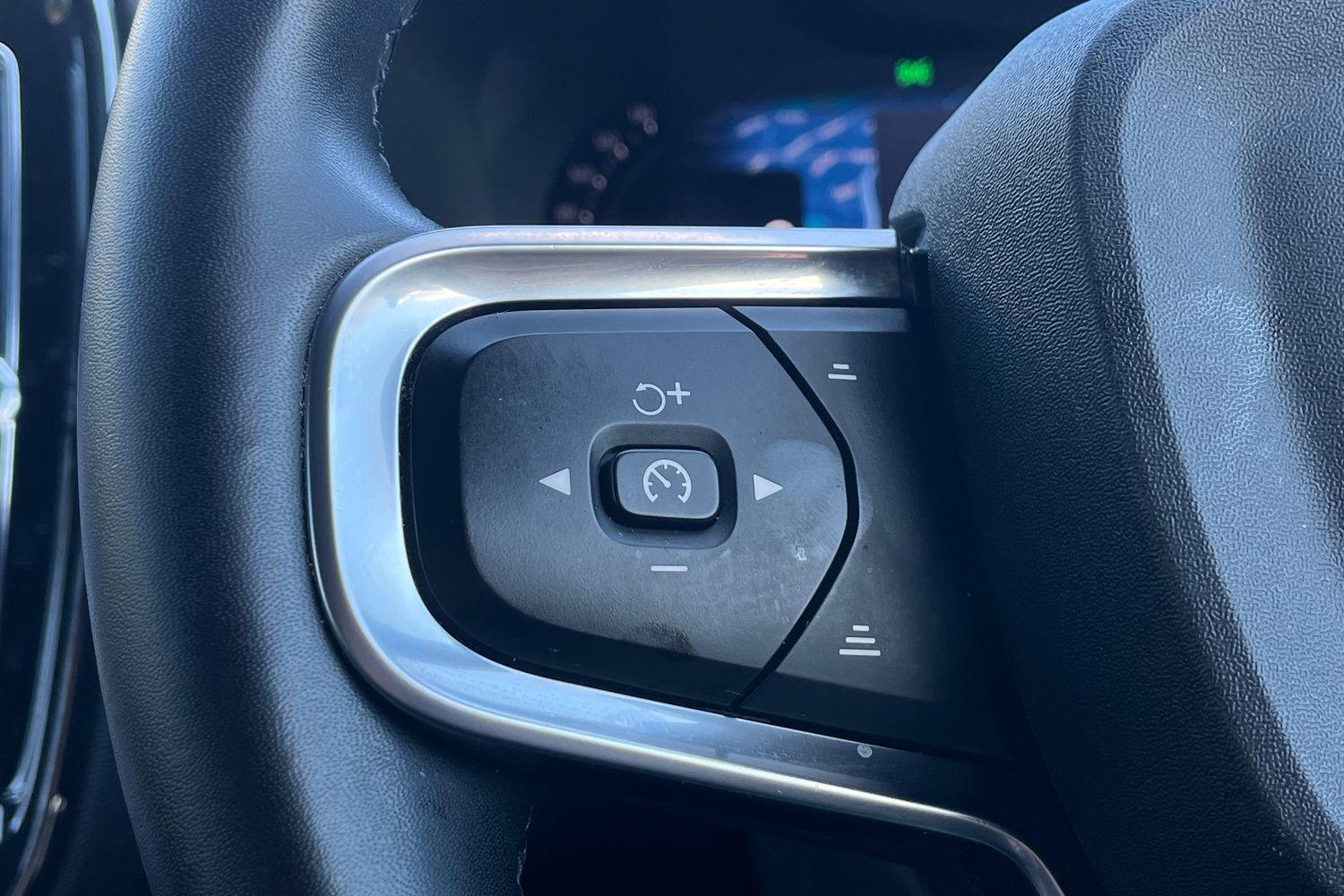 Volvo XC40 Photo 36