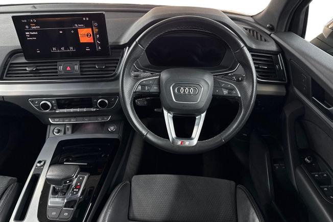 AUDI Q5 Photo 11
