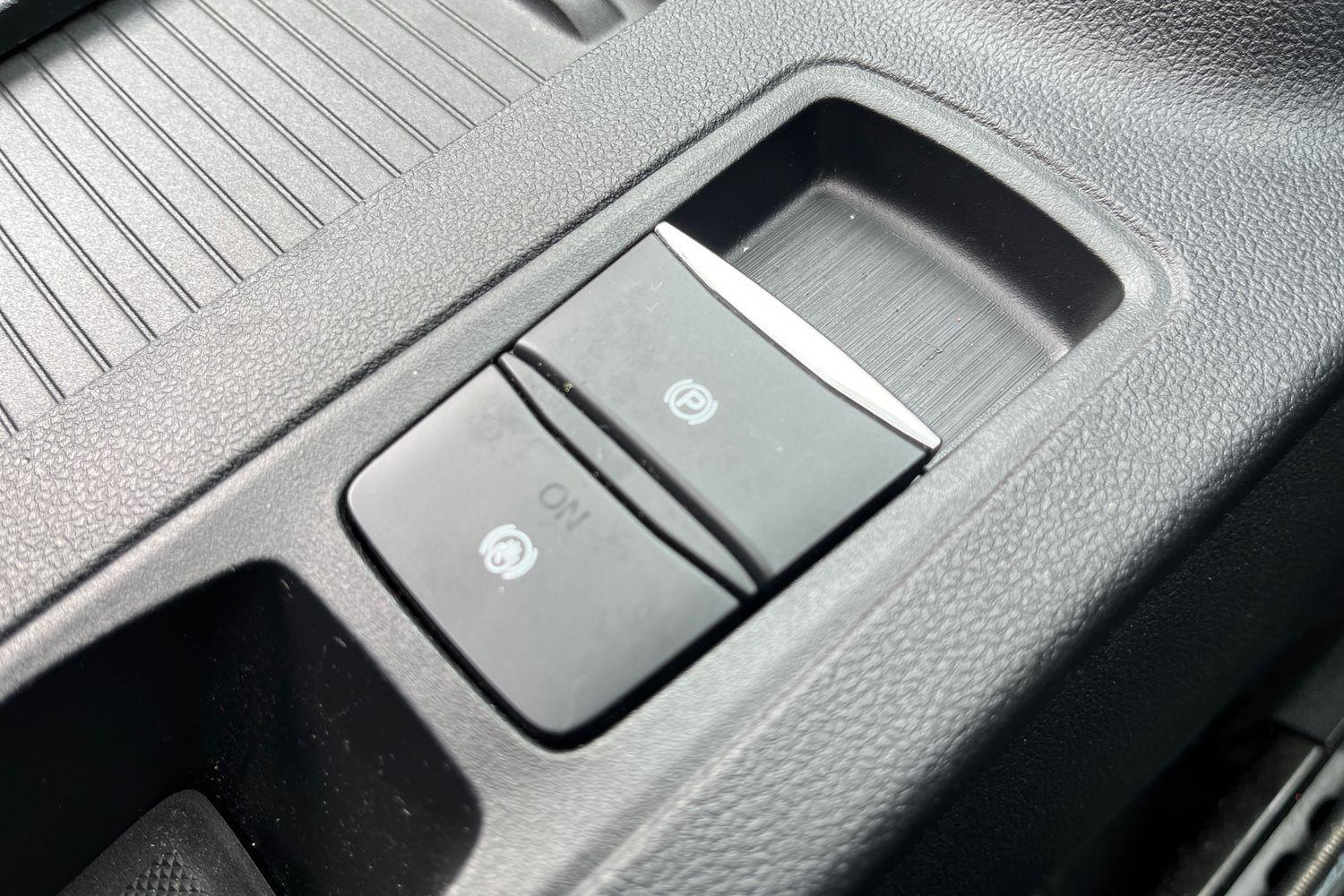 Ford KUGA Photo 34