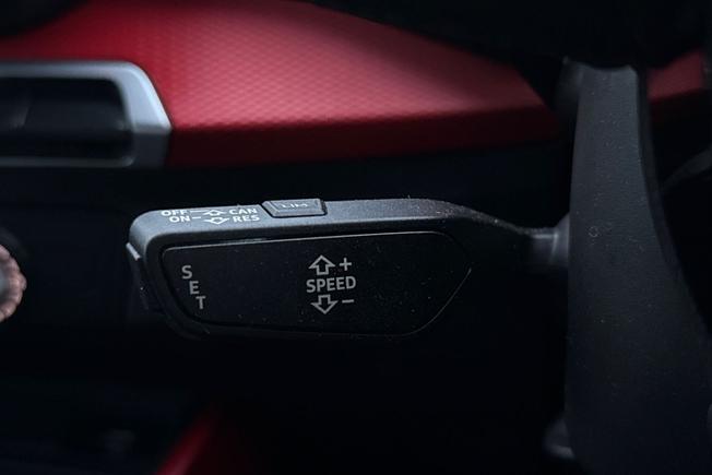 AUDI Q2 Photo 39