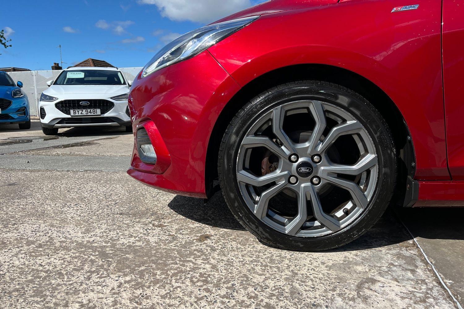 Ford FIESTA Photo 7