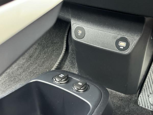 Kia EV6 Photo autoimg-b9c92c697b8e413ed85b6722fabaaf076ab6381e.jpg