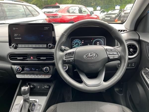 Hyundai KONA Photo autoimg-b9cbde030ab1643ae79a46c27493d4baada72df7.jpg