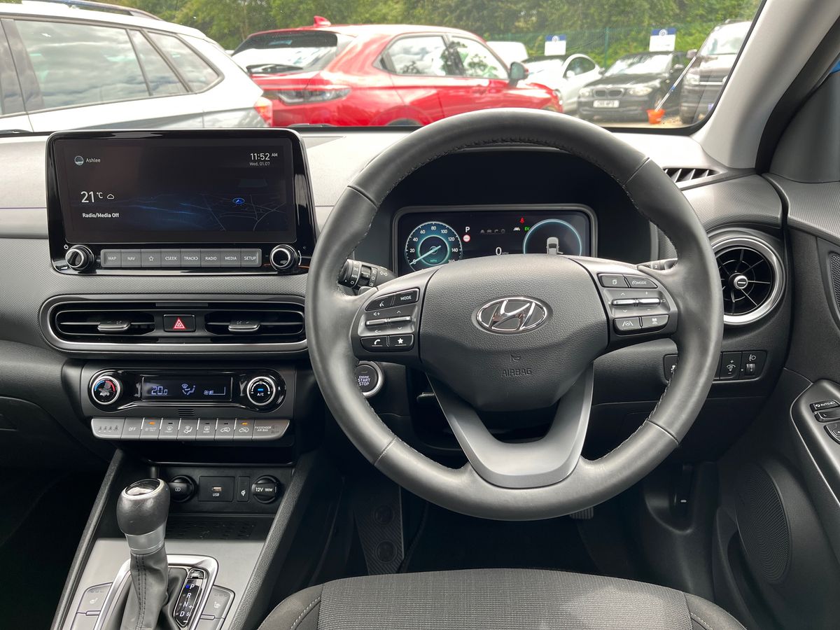 Hyundai KONA Photo 14