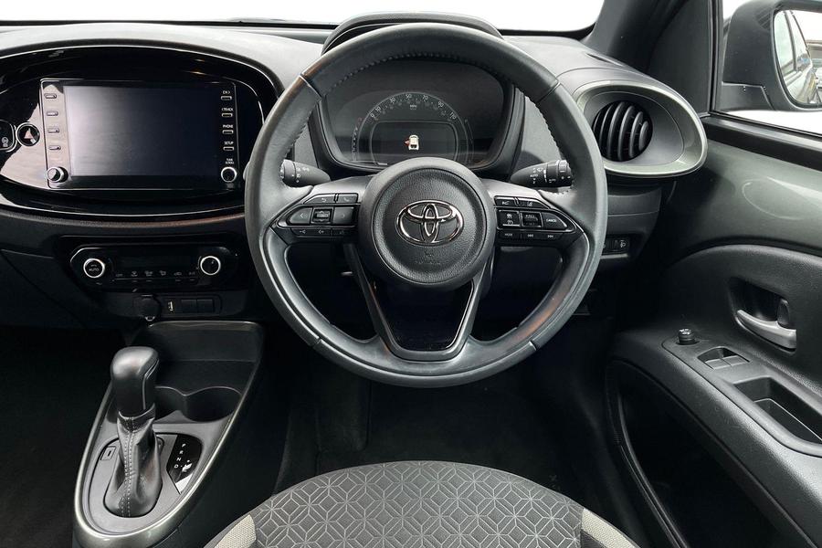 Toyota AYGO X Photo autoimg-b9cbde35775d390700b80aad0b293ea05ae967d9.jpg