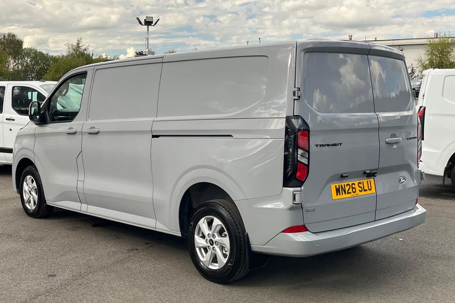 Ford TRANSIT CUSTOM Photo autoimg-b9cd19c5f56649e3e1a79eee15e9aa1c53e224f1.jpg