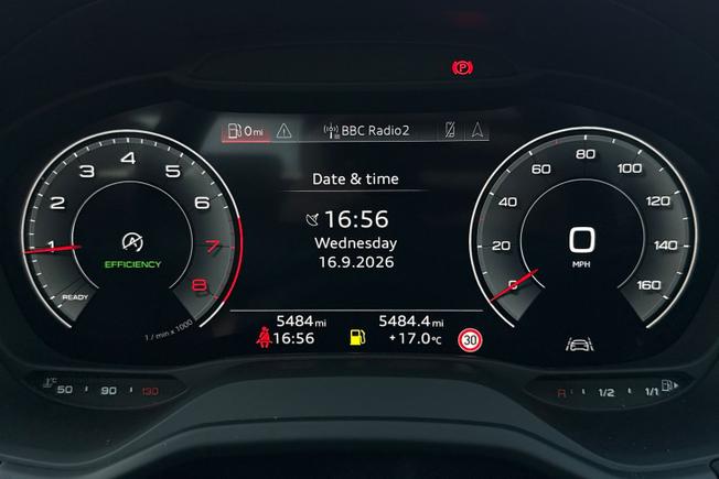 AUDI Q2 Photo 15