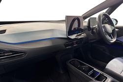 VOLKSWAGEN ID.3 Photo 2