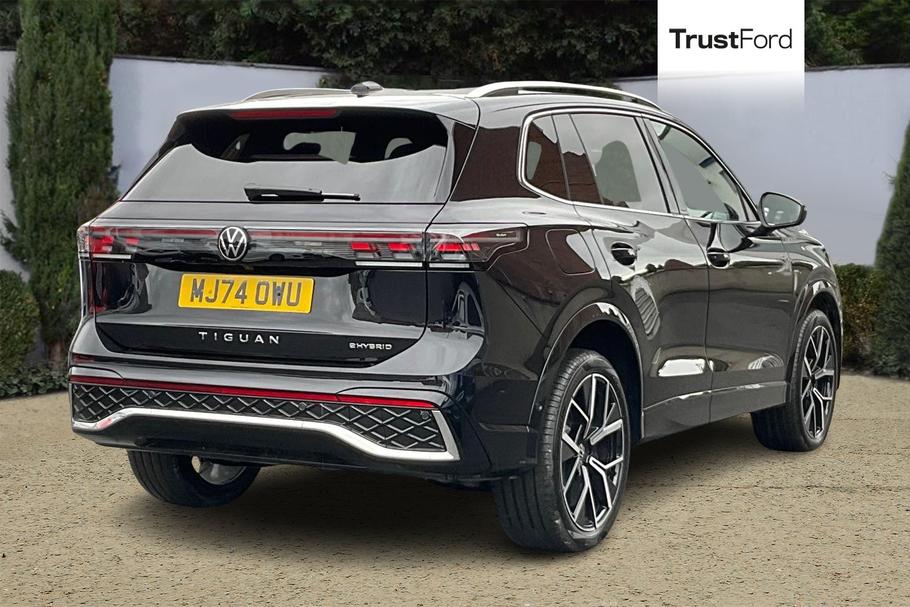 Used Volkswagen TIGUAN 4