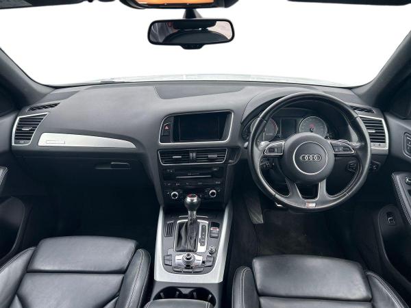Audi SQ5 Photo autoimg-b9d177e0aa79bcb863246c9ce6bf2d87aa7906fc.jpg