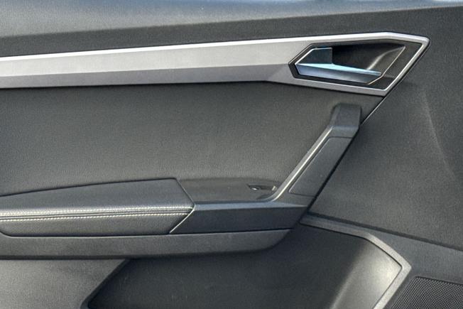 SEAT Ibiza Photo 45
