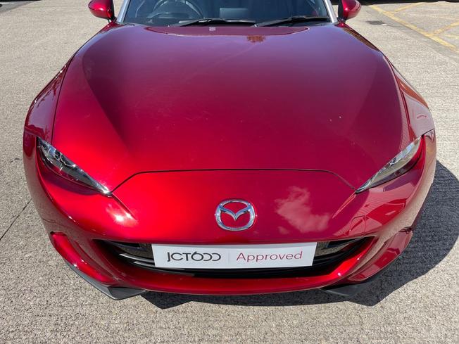 MAZDA MX-5 Photo 21